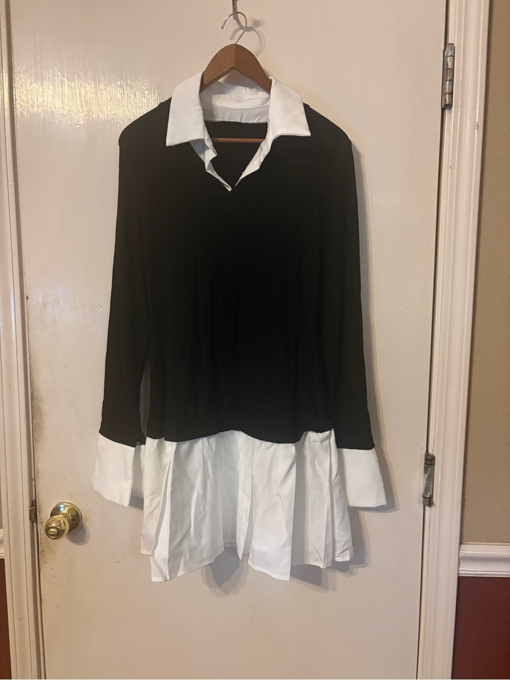 SHEIN Black Dress with White Shirt Collar & Hem Detail